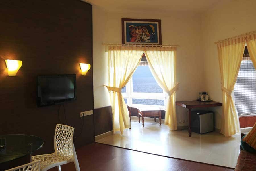 Mascot Beach Resort Standard AC Room 4